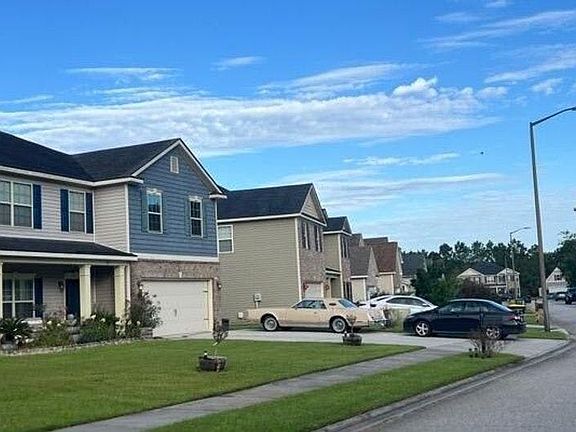 5th image of 37 Litchfield Dr
