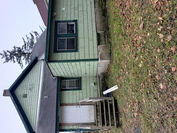 2nd image of 715 Harper St
