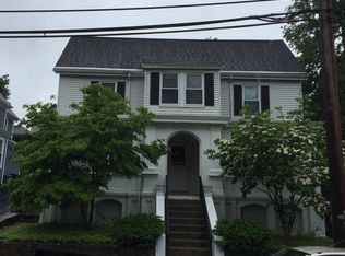 54 Pettee St #1, Newton, MA 02464
