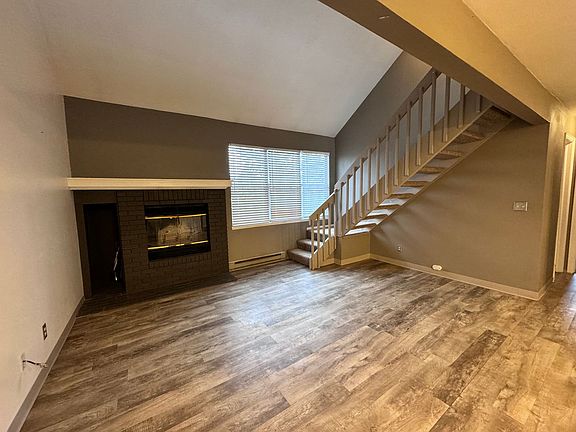 2nd image of 3531 Windmill Dr APT L8