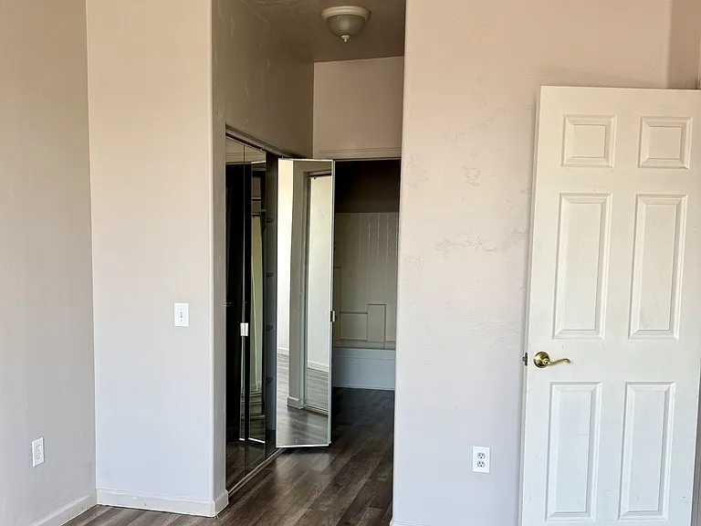2457 Thunder Mountain Dr — Photo 3