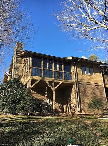 2nd image of 306 Spanish Oak Ln
