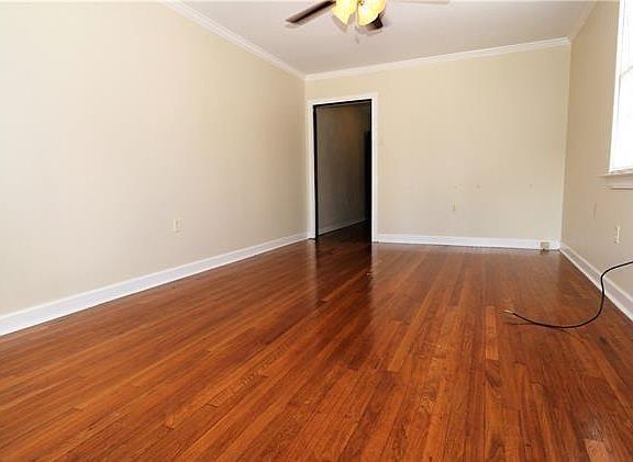 2nd image of 3622 Bore St