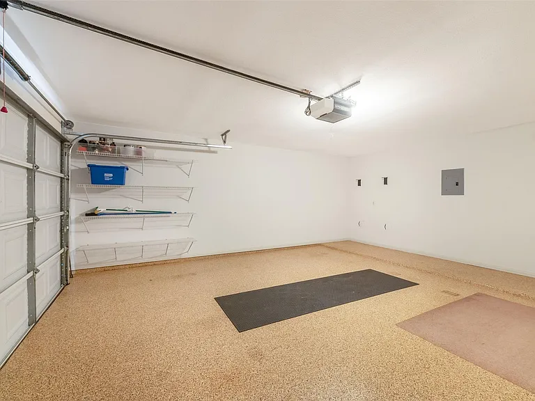 1621 Maggie Mayes St — Photo 39