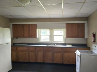 401 S 19th St APT A, Herrin, IL 62948