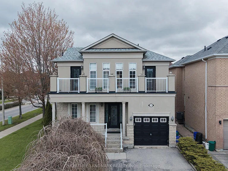 141 Fox Hound Cres — Photo 1