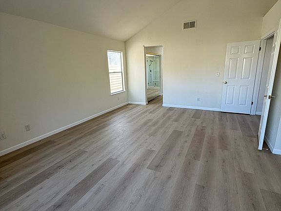 5th image of 11512 Seven Springs Ln