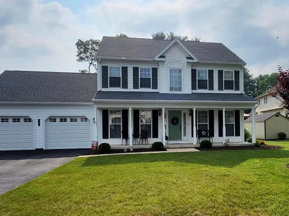 10605 Connor Dr, Williamsport, MD 21795