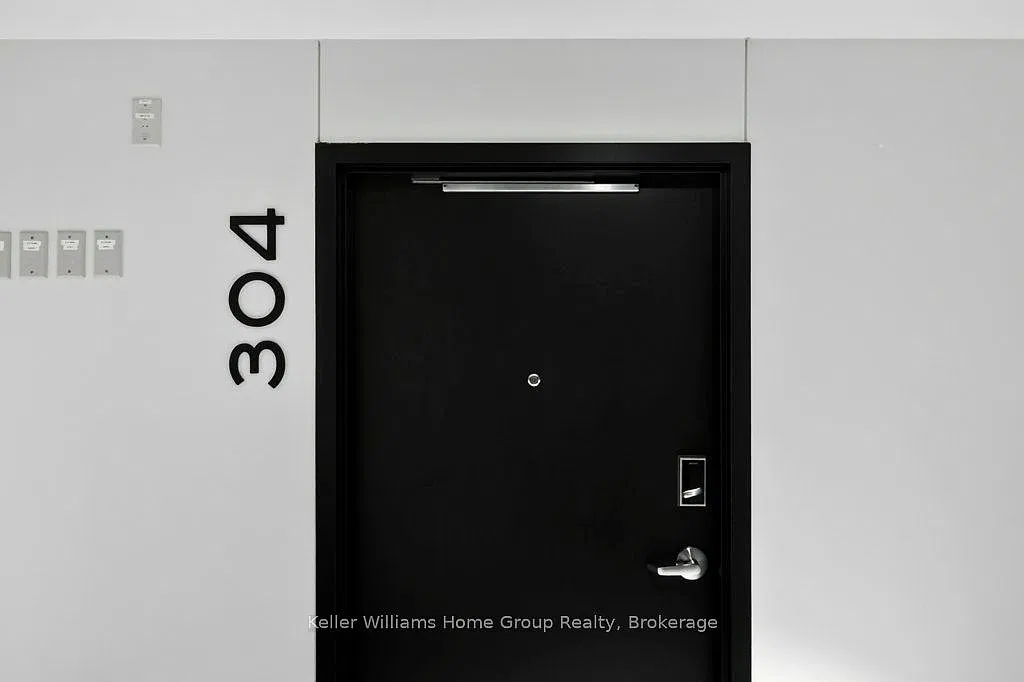 120 Huron St — Photo 3