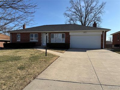 10712 Charrette Dr, Saint Louis, MO, 63123