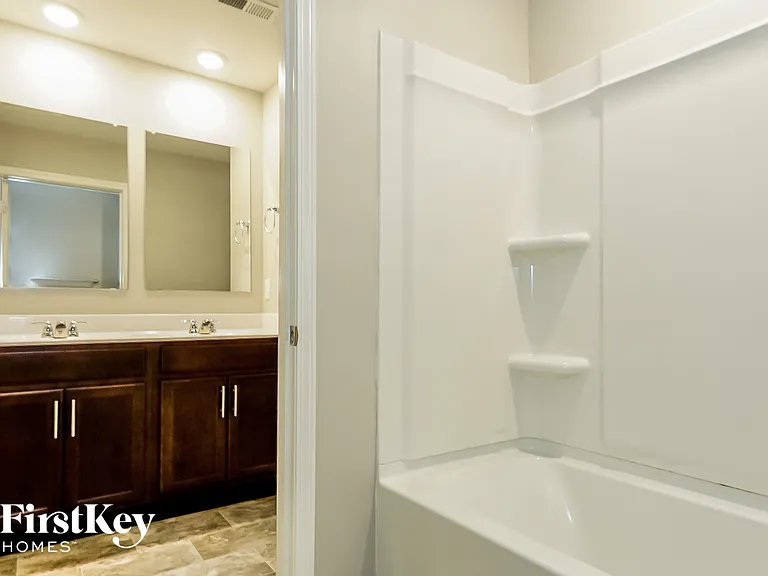 229 Park View Cir — Photo 11