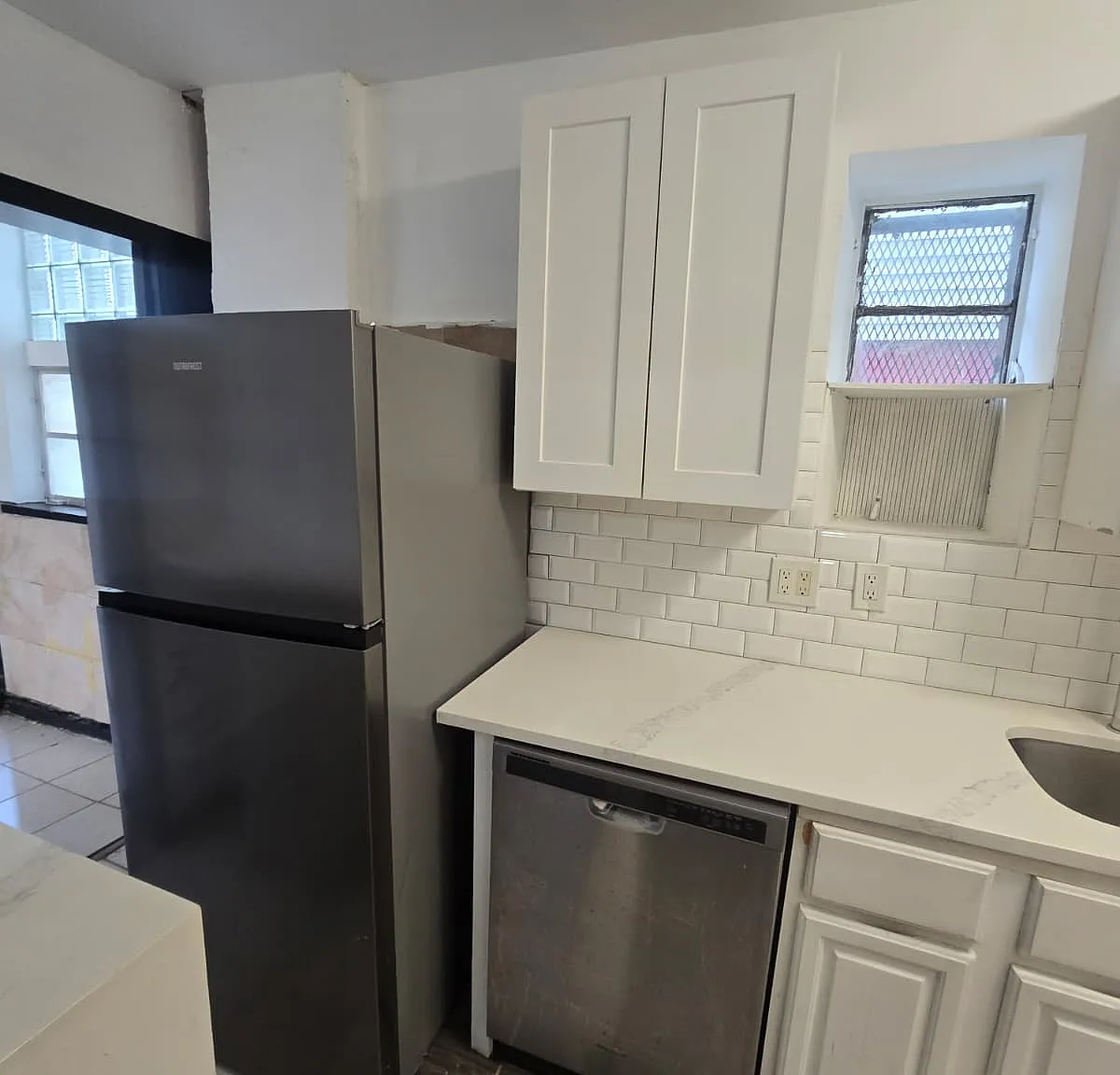 2 bed, $1,800 — Photo 2