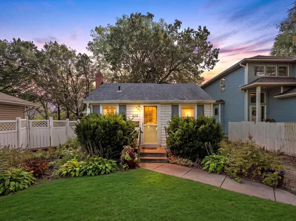 415 Chestnut St E, South Saint Paul, MN 55075