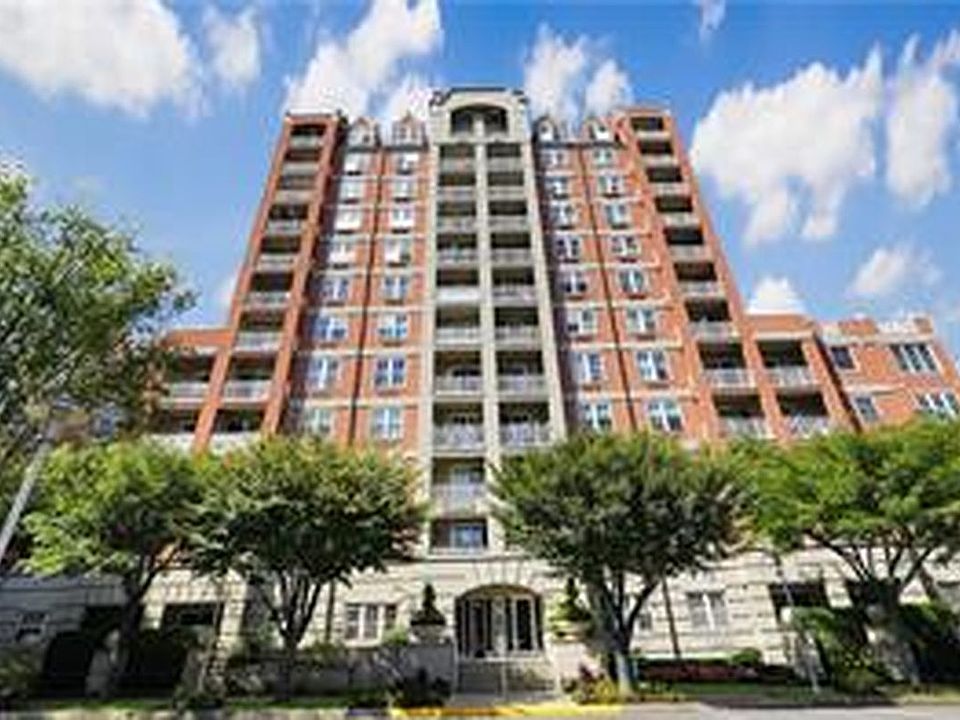 1st image of 40 Oceana Dr #1J