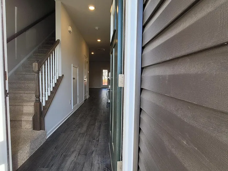92 Peregrine Way — Photo 15