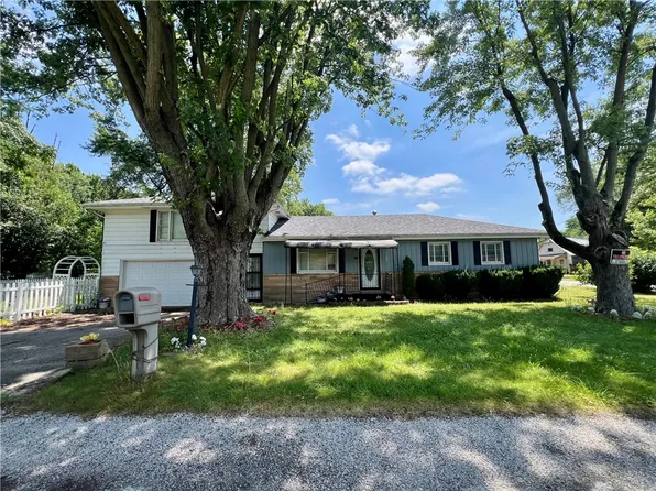 1336 Polk St, Danville, IL 61832