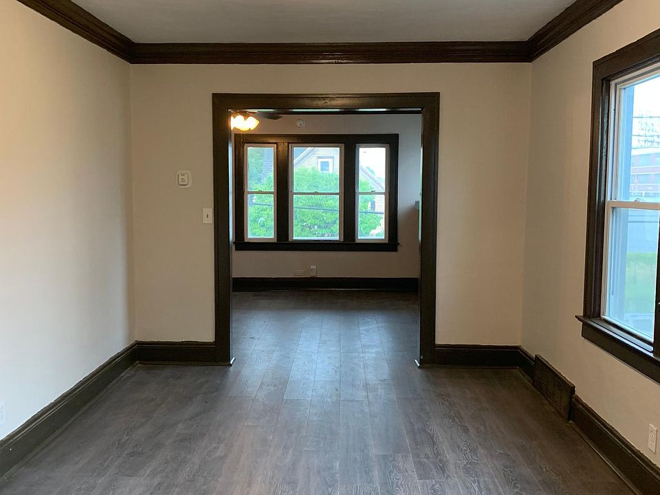 1st image of 3115 W 58th St #2