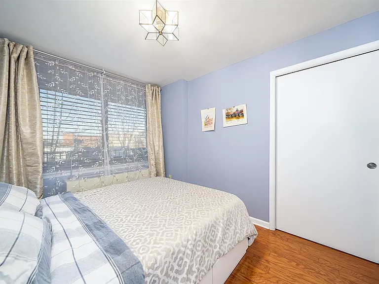 700 Grove St #4V — Photo 13
