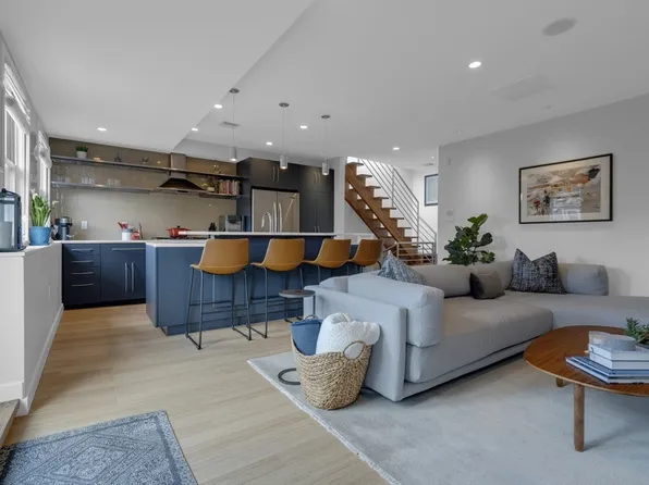 37 Upton St APT 5, Boston, MA 02118