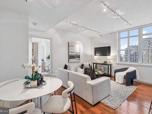 2nd image of 111 S 15th St APT 2204