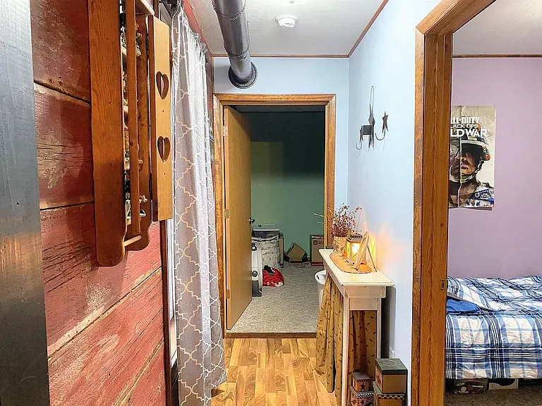 102 S Main St — Photo 19