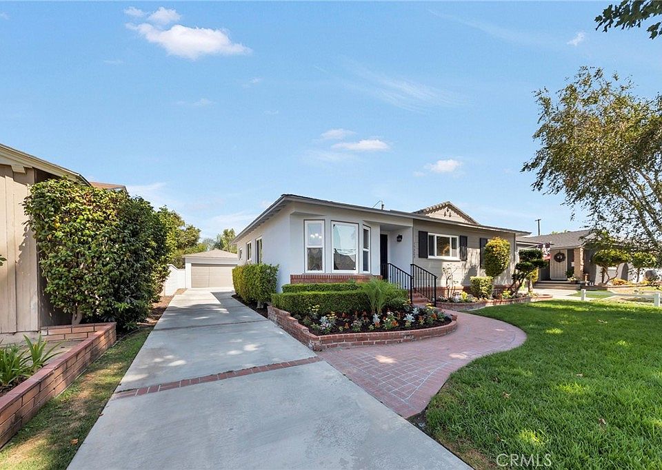 1st image of 15323 La Salos Dr