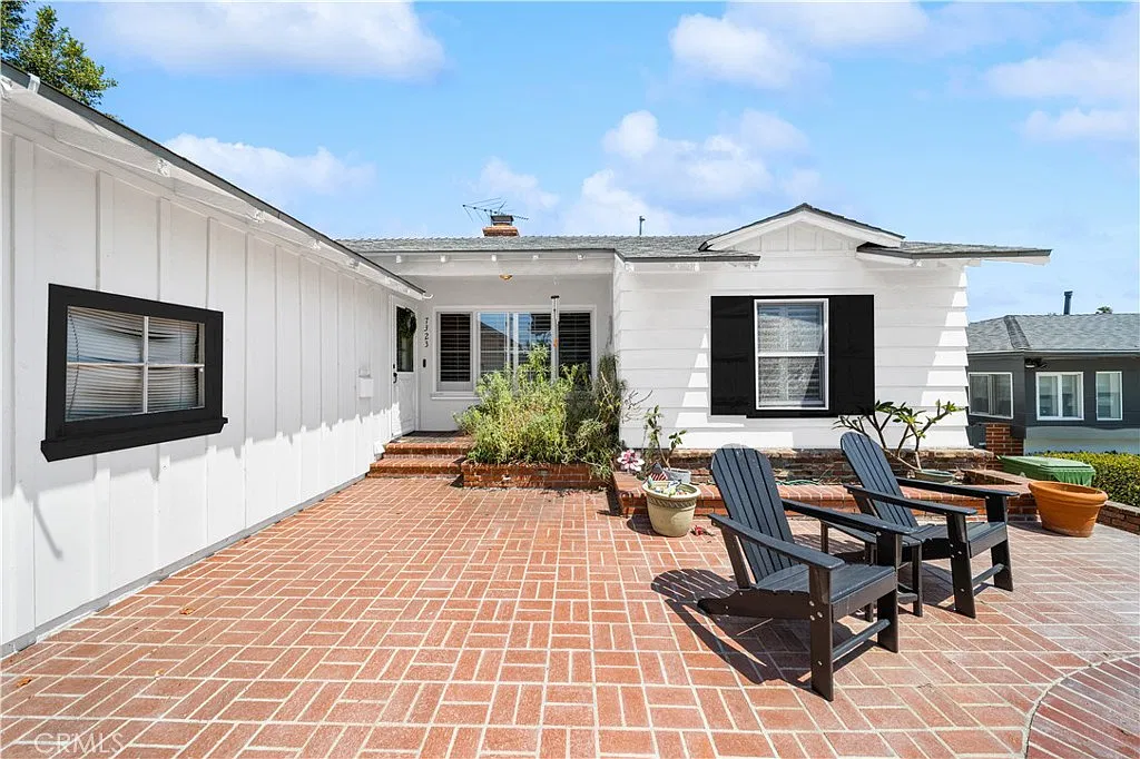 3 bed, 1668 sqft, $5,900 — Photo 3