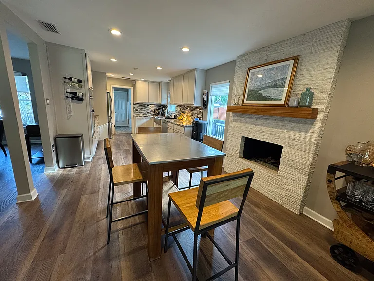 465 Mandalay Rd — Photo 6