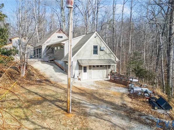 2288 Lexington Tpke, Amherst, VA 24521