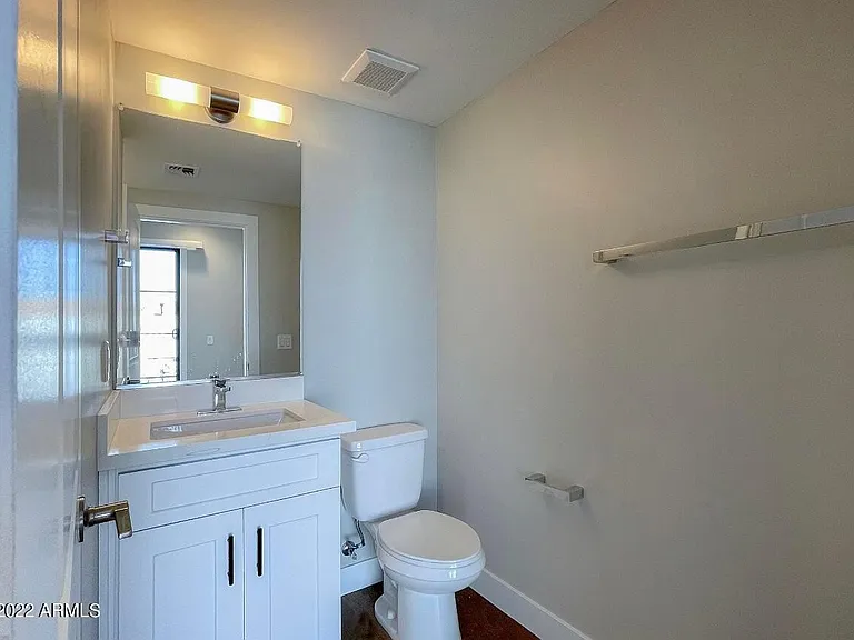 3215 E Flower St #20 — Photo 18