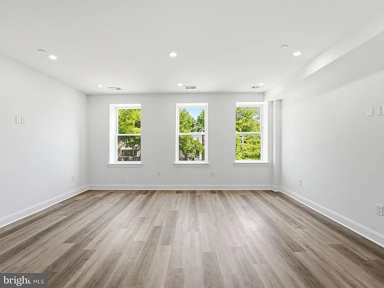 2404 N Capitol St NW #B — Photo 6