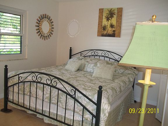 5th image of 130 N Collier Blvd APT F2