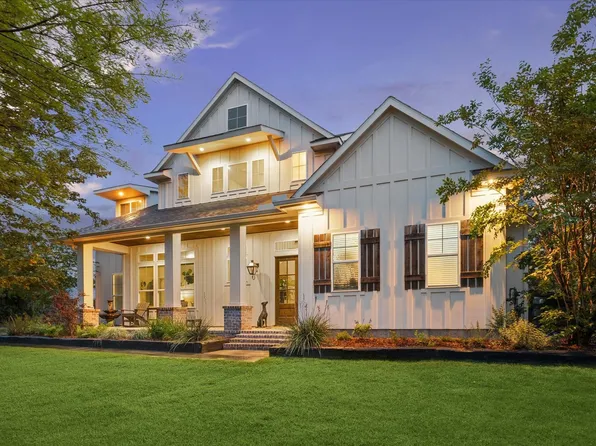 1815 Charter St, Columbus, TX 78934