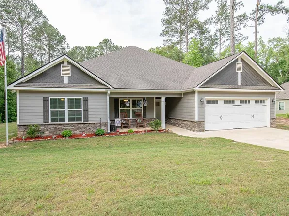 1974 Lee Road 330, Smiths Station, AL 36877