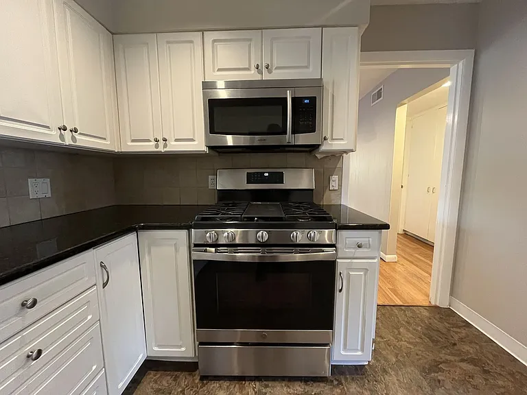 7280 SW 83rd Ave — Photo 9
