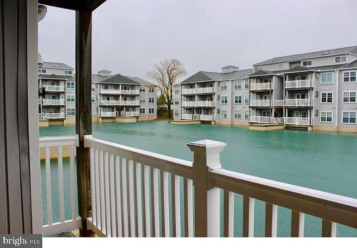 1st image of 1400 Waters Edge Dr