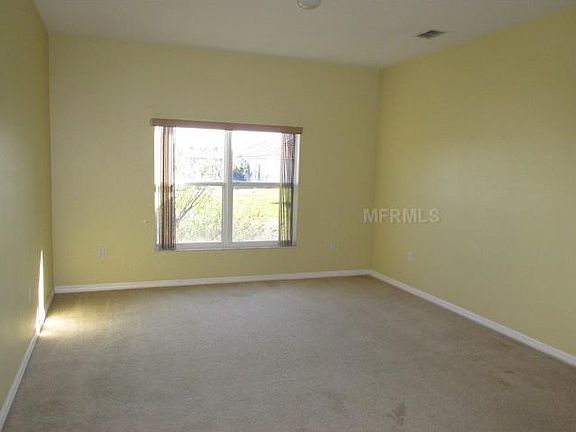 4th image of 2530 Summerland Way
