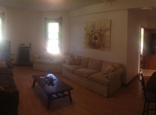 2203 Walnut St, Cedar Falls, IA 50613