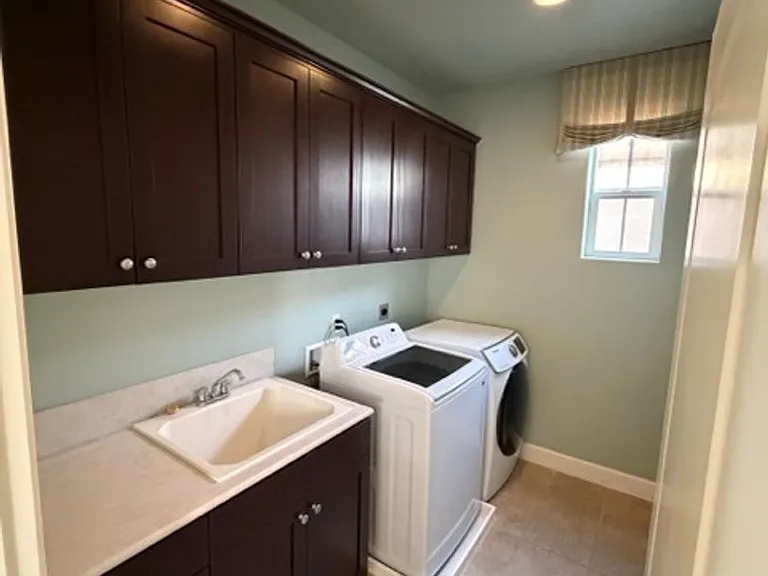9580 Casa Bella Ct — Photo 36