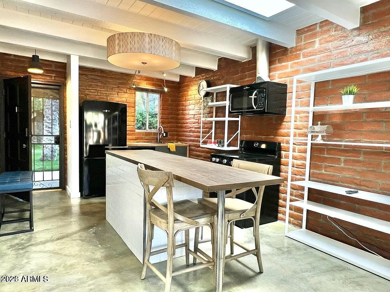 2 bed, 1.0 bath, 776 sqft, $2,500 — Photo 3