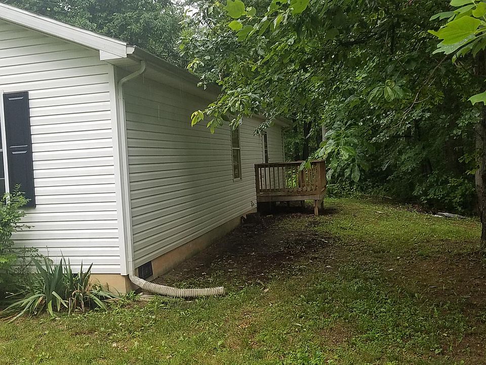2nd image of 620 Harper Ln