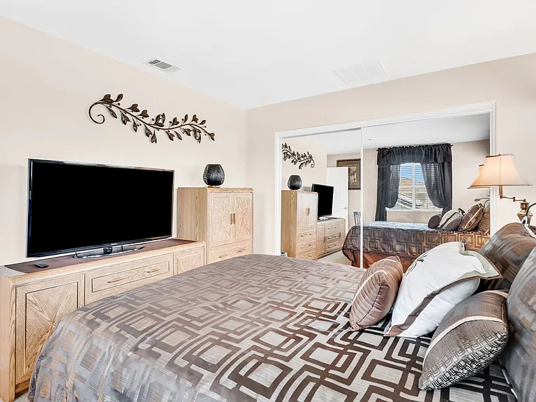 1215 Royal Ann Ct — Photo 31