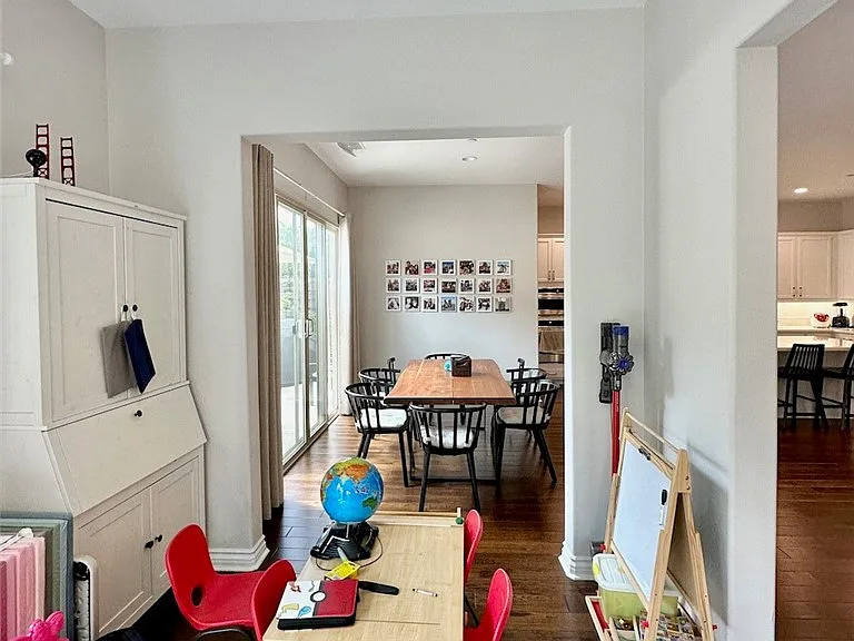 108 Cordial — Photo 8