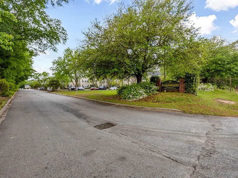 Basswood Apartment Homes — Photo 9