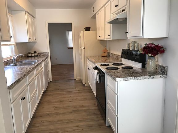 Kitchen remodeled in 2024.