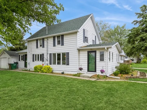 206 5th Ave SW, Altoona, IA 50009