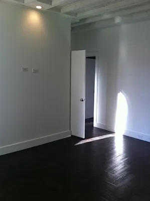 Rented by Bank Neary | media 61