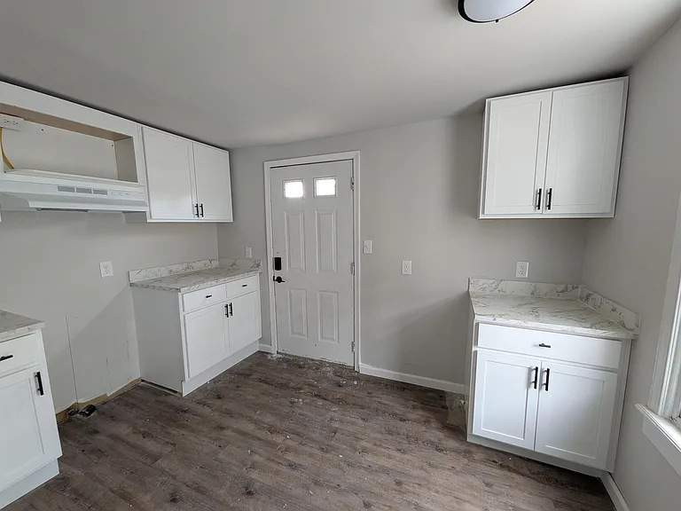 425 N Hanover St #2 — Photo 4