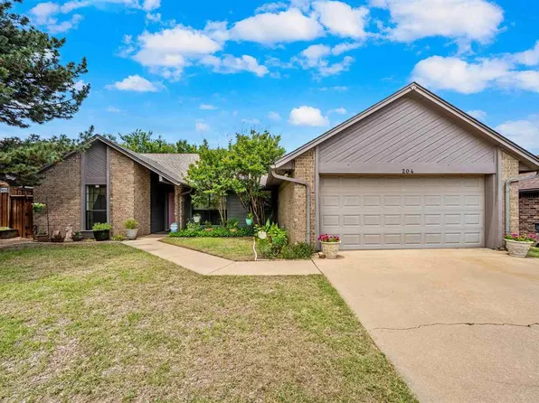 204 NE 48th St, Lawton, OK 73507