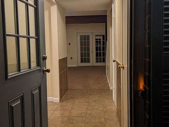 2nd image of 9056 Old Hickory Ct